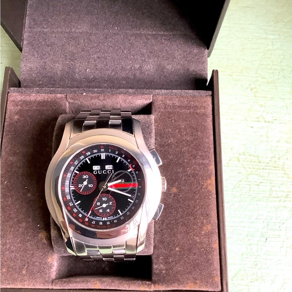 BIG and BEAUTIFUL GUCCI watch for man 💥💥💥 - Picture 12 of 12